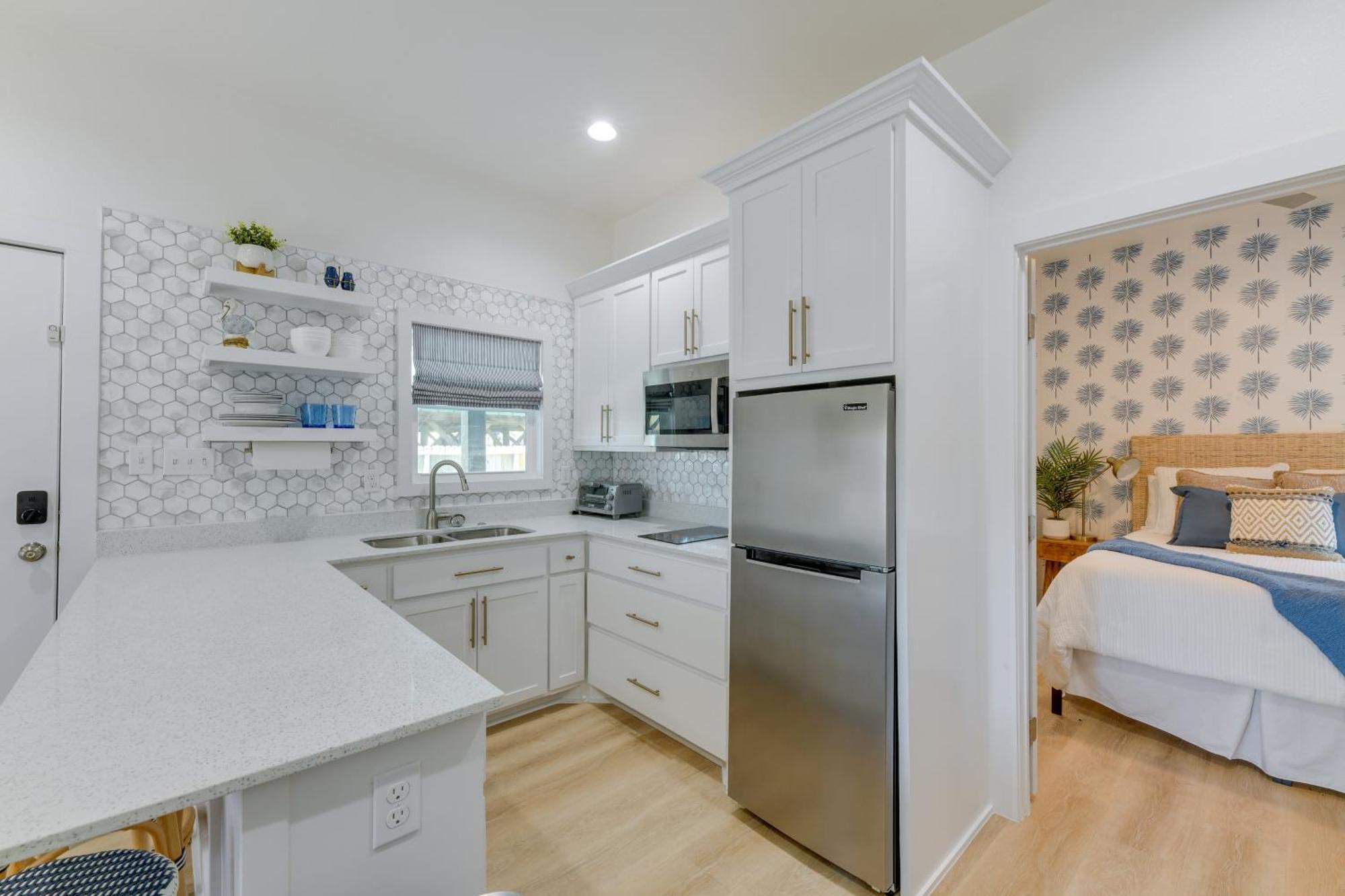 Trendy Port Aransas Home With Private Pool And Deck! Экстерьер фото