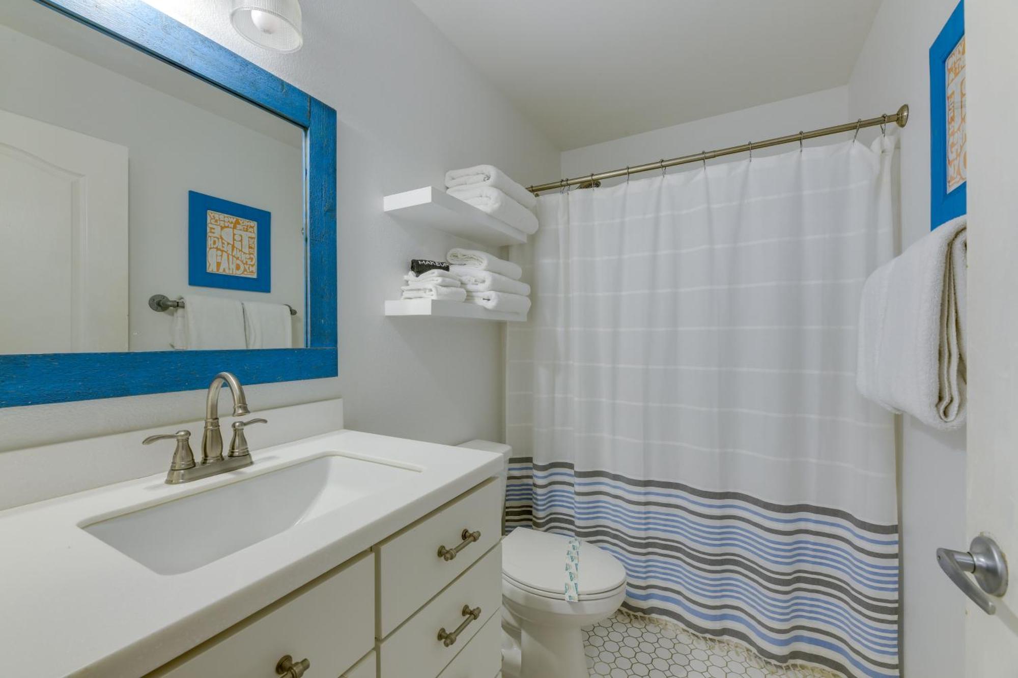 Trendy Port Aransas Home With Private Pool And Deck! Экстерьер фото