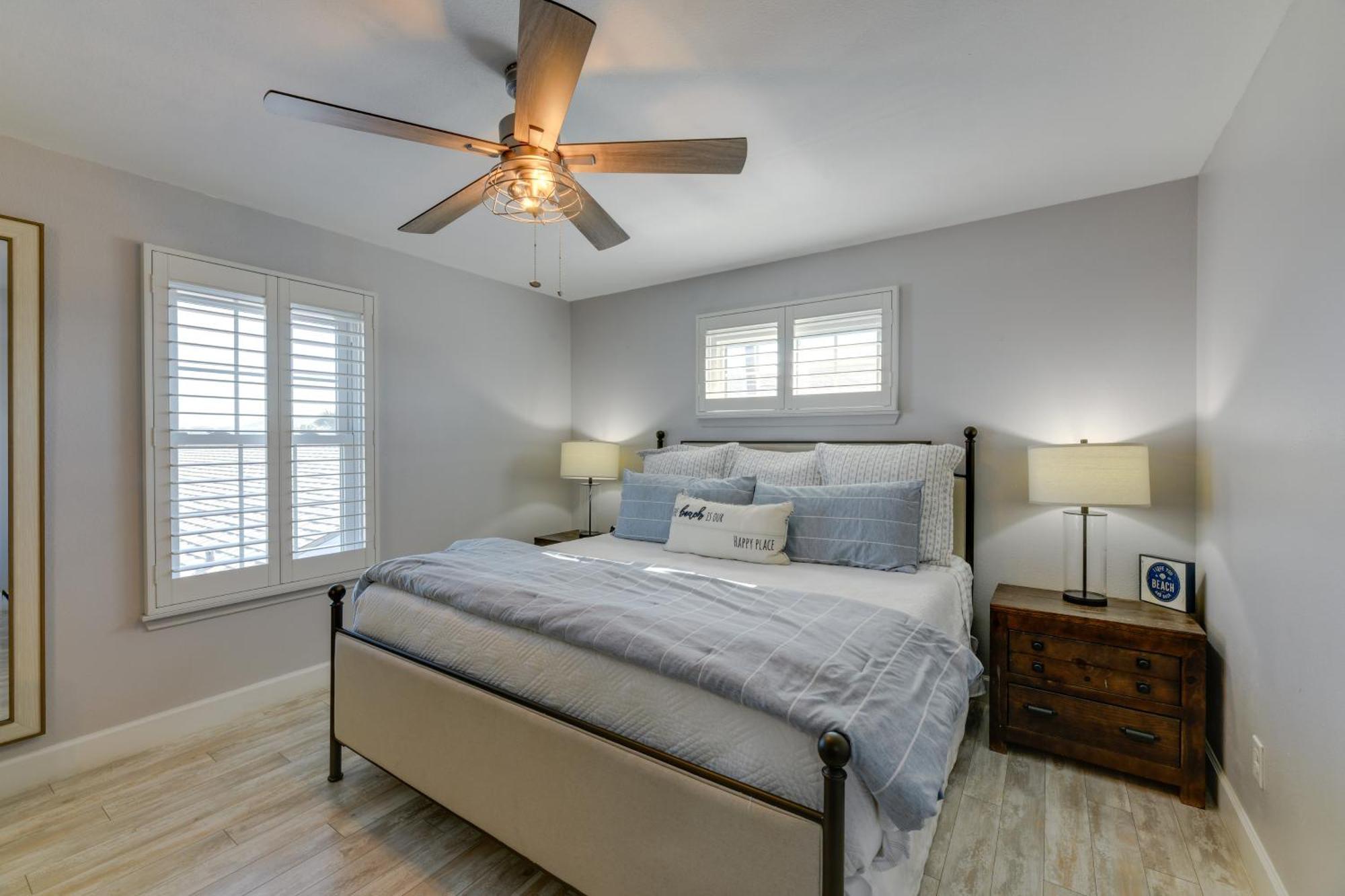 Trendy Port Aransas Home With Private Pool And Deck! Экстерьер фото