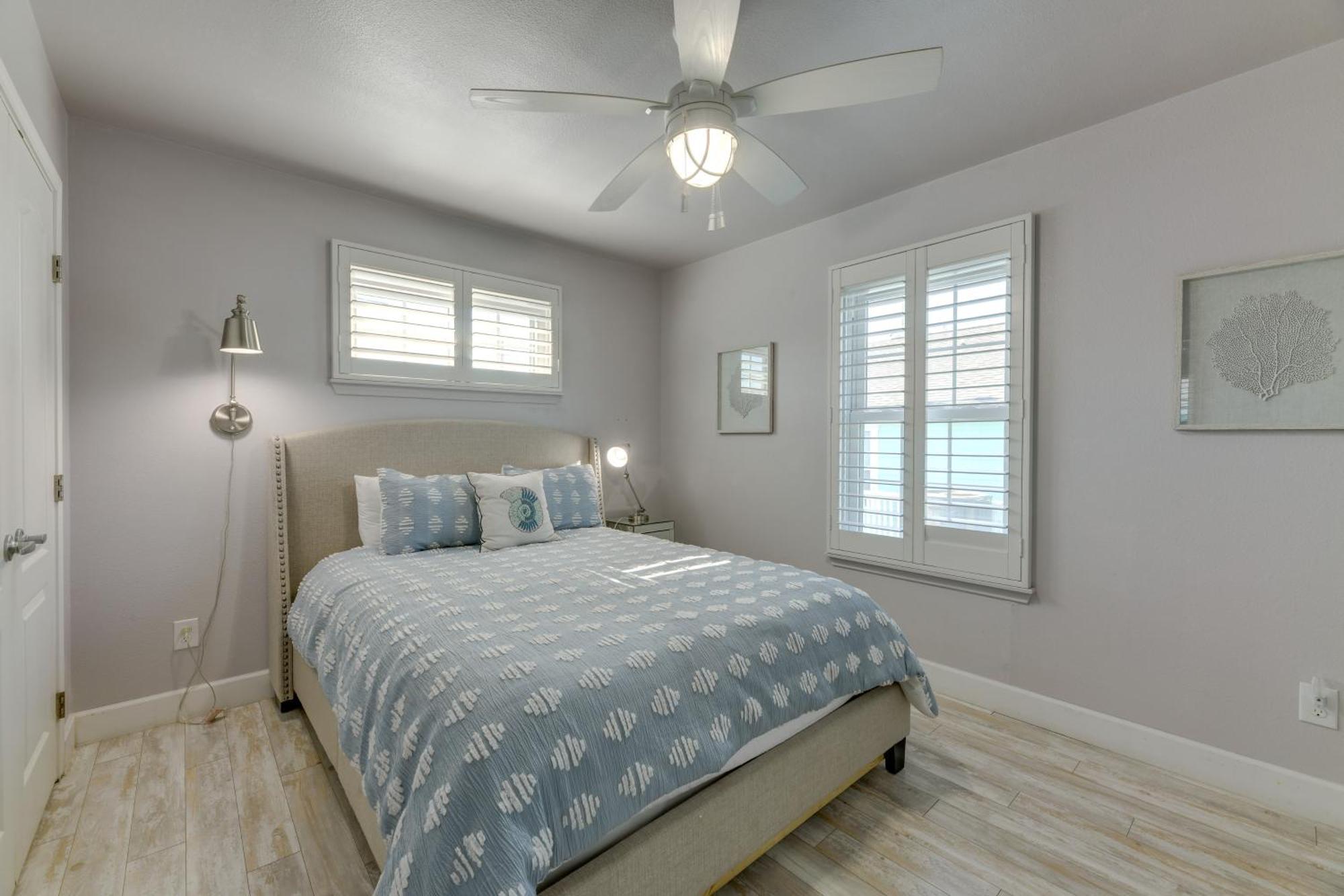 Trendy Port Aransas Home With Private Pool And Deck! Экстерьер фото