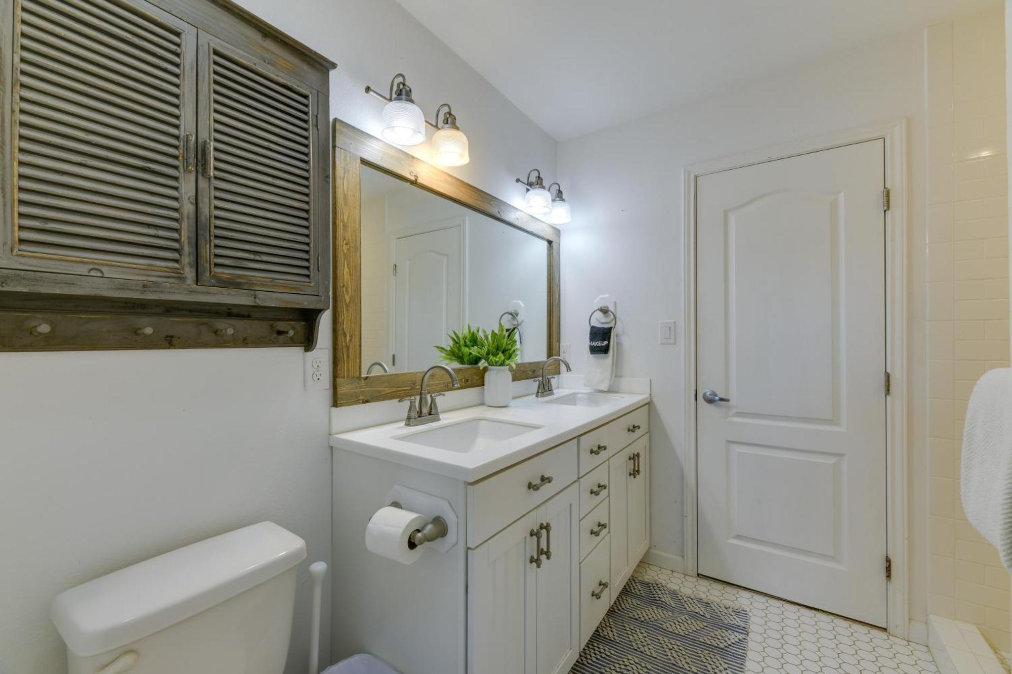 Trendy Port Aransas Home With Private Pool And Deck! Экстерьер фото