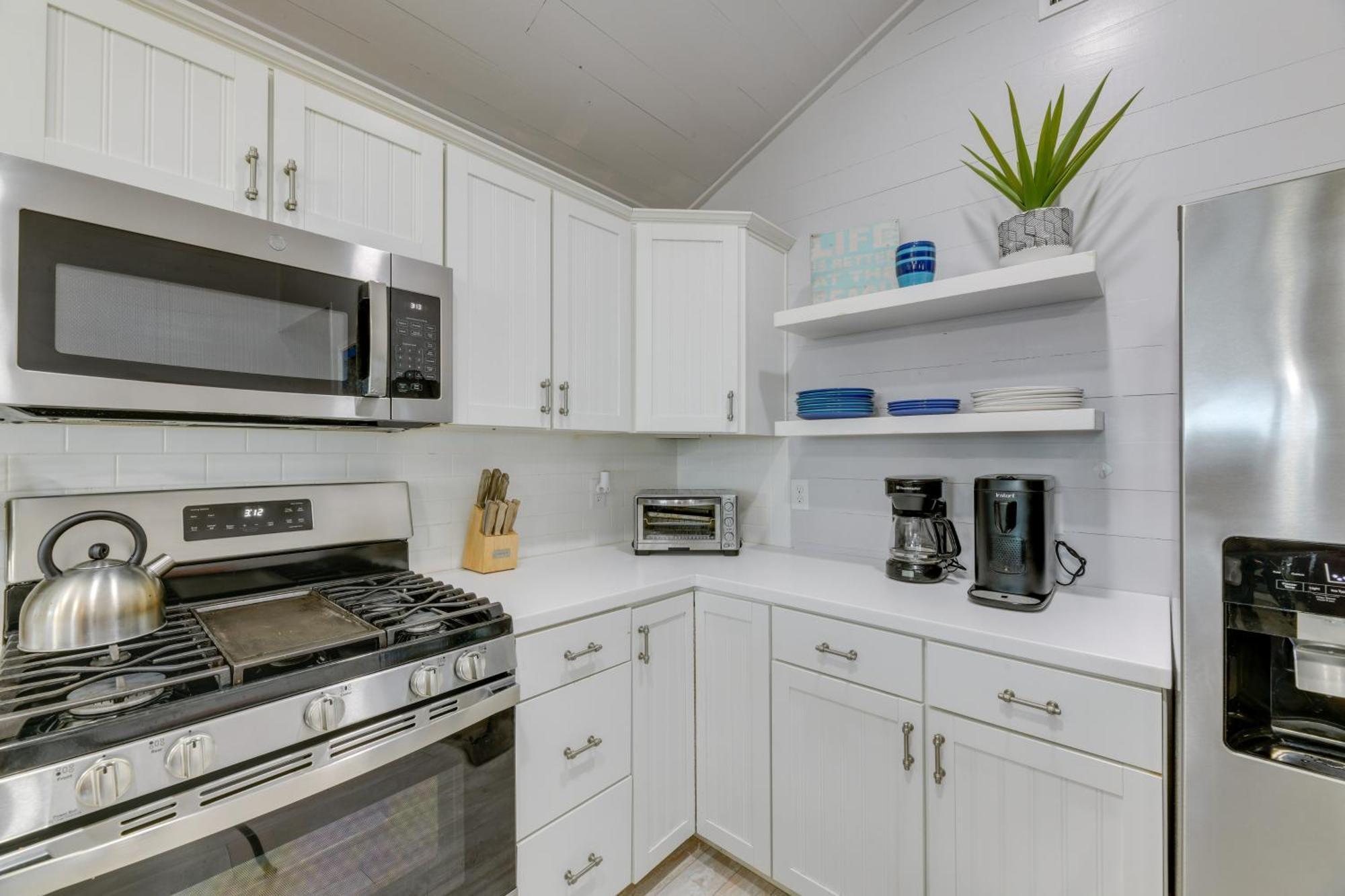 Trendy Port Aransas Home With Private Pool And Deck! Экстерьер фото